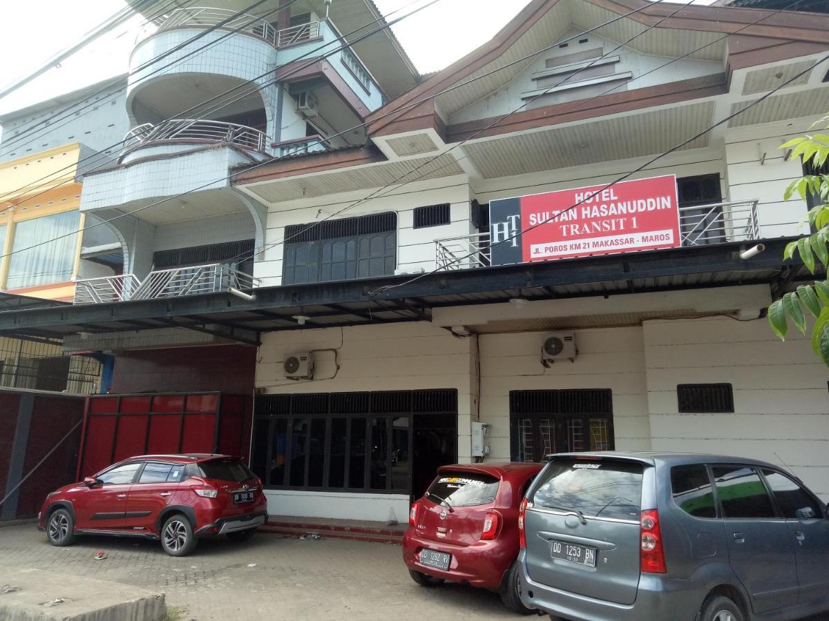 Hotel Transit 1 Makassar Redpartner Exterior photo