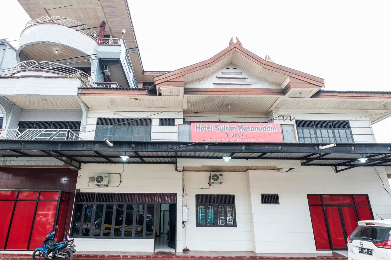 Hotel Transit 1 Makassar Redpartner Exterior photo